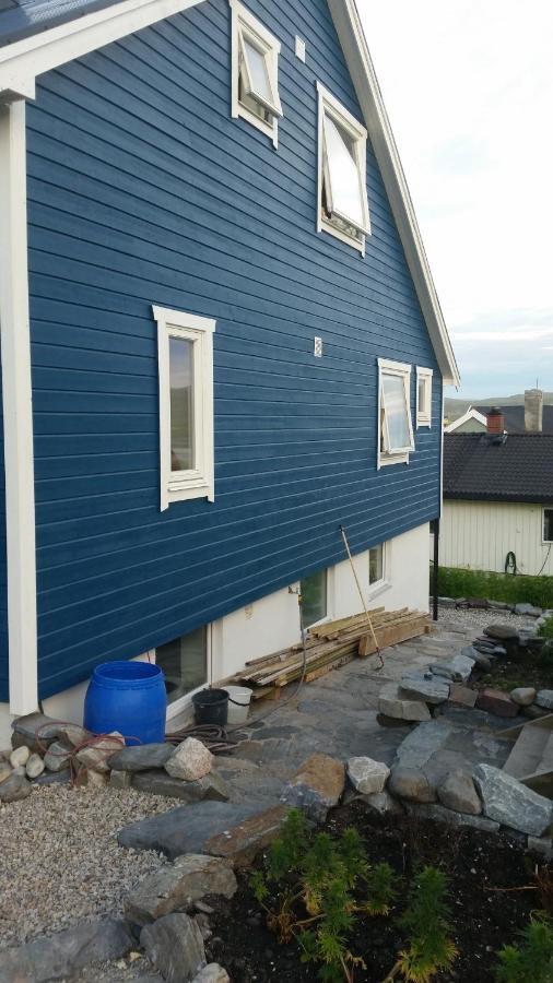 Blue House II At The End Of The World Apartamento Mehamn Exterior foto